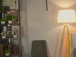ElviaChapel's Live Sex Cam Show