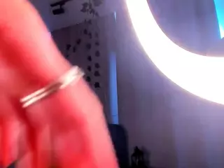 Linda's Live Sex Cam Show