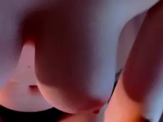 Linda's Live Sex Cam Show