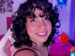 adriannyp's Live Sex Cam Show