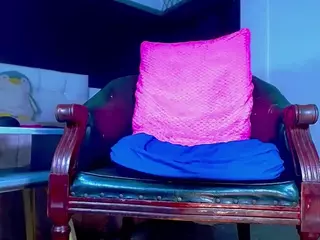 bellatrixx-69's Live Sex Cam Show