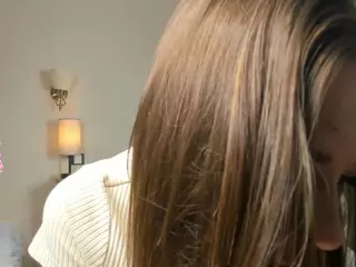 Lynna's Live Sex Cam Show
