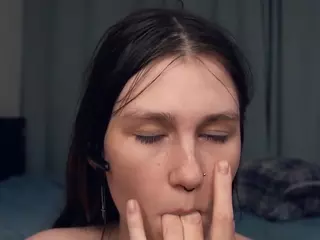 Lora's Live Sex Cam Show