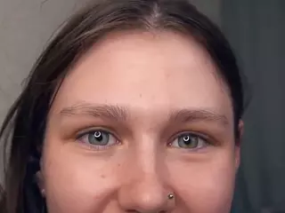 Lora's Live Sex Cam Show