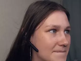 Lora's Live Sex Cam Show