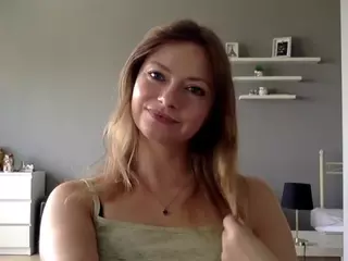MillieDesire's Live Sex Cam Show