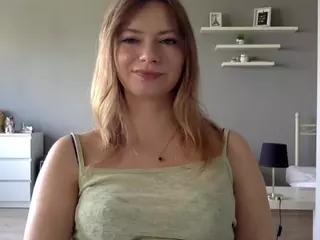 MillieDesire's Live Sex Cam Show