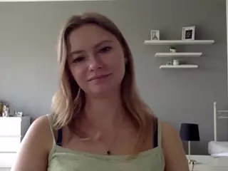 MillieDesire's Live Sex Cam Show