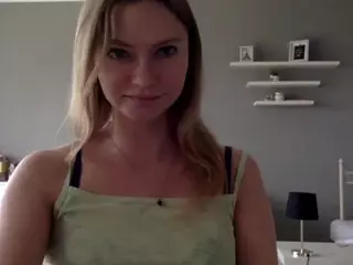 MillieDesire's Live Sex Cam Show