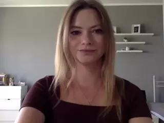 MillieDesire's Live Sex Cam Show