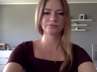 MillieDesire's Live Sex Cam Show