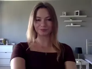 MillieDesire's Live Sex Cam Show