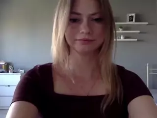 MillieDesire's Live Sex Cam Show