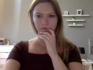 MillieDesire's Live Sex Cam Show