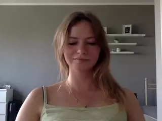 MillieDesire's Live Sex Cam Show