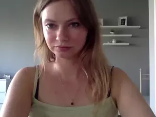 MillieDesire's Live Sex Cam Show
