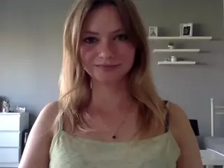 MillieDesire's Live Sex Cam Show