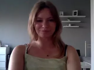 MillieDesire's Live Sex Cam Show