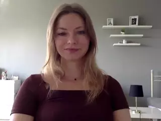 MillieDesire's Live Sex Cam Show