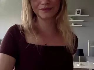 MillieDesire's Live Sex Cam Show