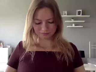 MillieDesire's Live Sex Cam Show