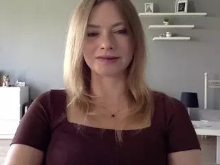 MillieDesire's Live Sex Cam Show