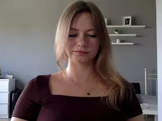 MillieDesire's Live Sex Cam Show