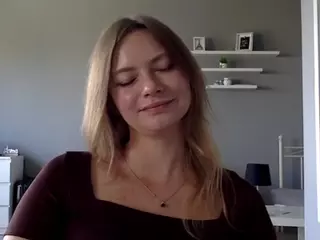 MillieDesire's Live Sex Cam Show