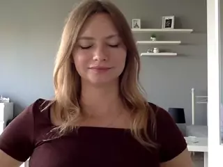 MillieDesire's Live Sex Cam Show
