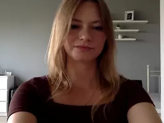 MillieDesire's Live Sex Cam Show