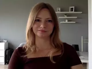 MillieDesire's Live Sex Cam Show
