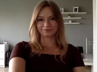 MillieDesire's Live Sex Cam Show