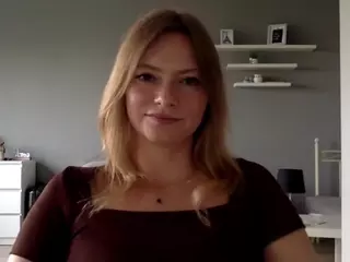 MillieDesire's Live Sex Cam Show