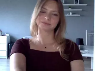 MillieDesire's Live Sex Cam Show