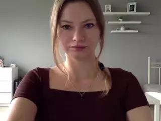 MillieDesire's Live Sex Cam Show