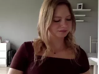 MillieDesire's Live Sex Cam Show