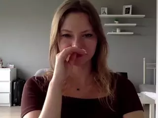 MillieDesire's Live Sex Cam Show