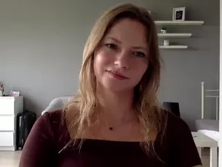 MillieDesire's Live Sex Cam Show