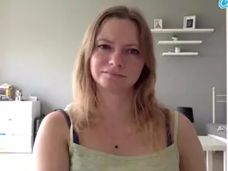 MillieDesire's Live Sex Cam Show