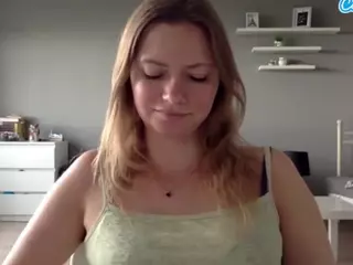 MillieDesire's Live Sex Cam Show