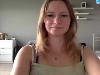 MillieDesire's Live Sex Cam Show
