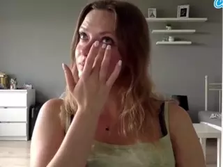 MillieDesire's Live Sex Cam Show