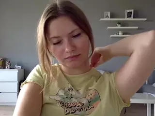 MillieDesire's Live Sex Cam Show