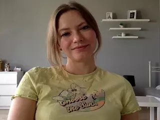 MillieDesire's Live Sex Cam Show