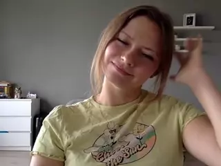 MillieDesire's Live Sex Cam Show