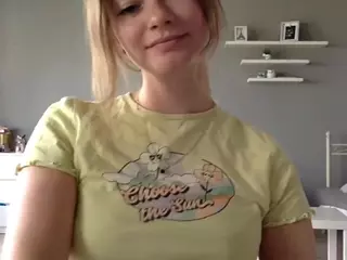 MillieDesire's Live Sex Cam Show
