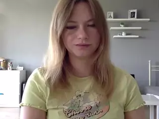 MillieDesire's Live Sex Cam Show