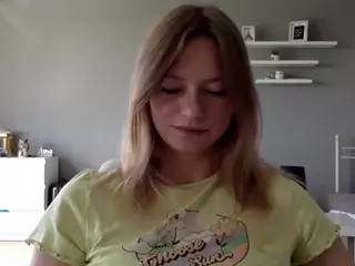 MillieDesire's Live Sex Cam Show