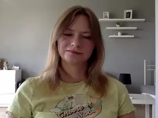 MillieDesire's Live Sex Cam Show