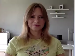MillieDesire's Live Sex Cam Show